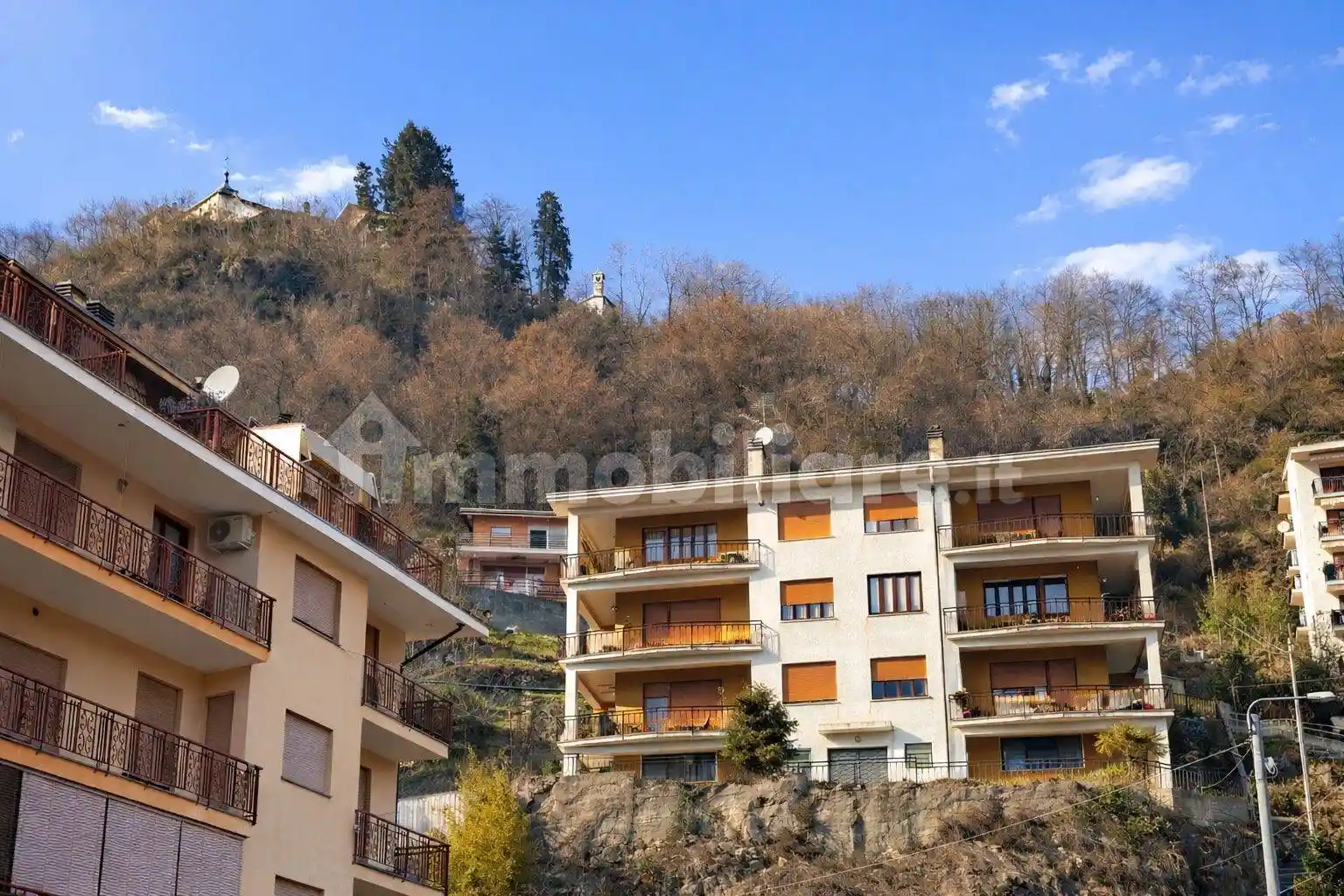 Appartamento in vendita a Varallo