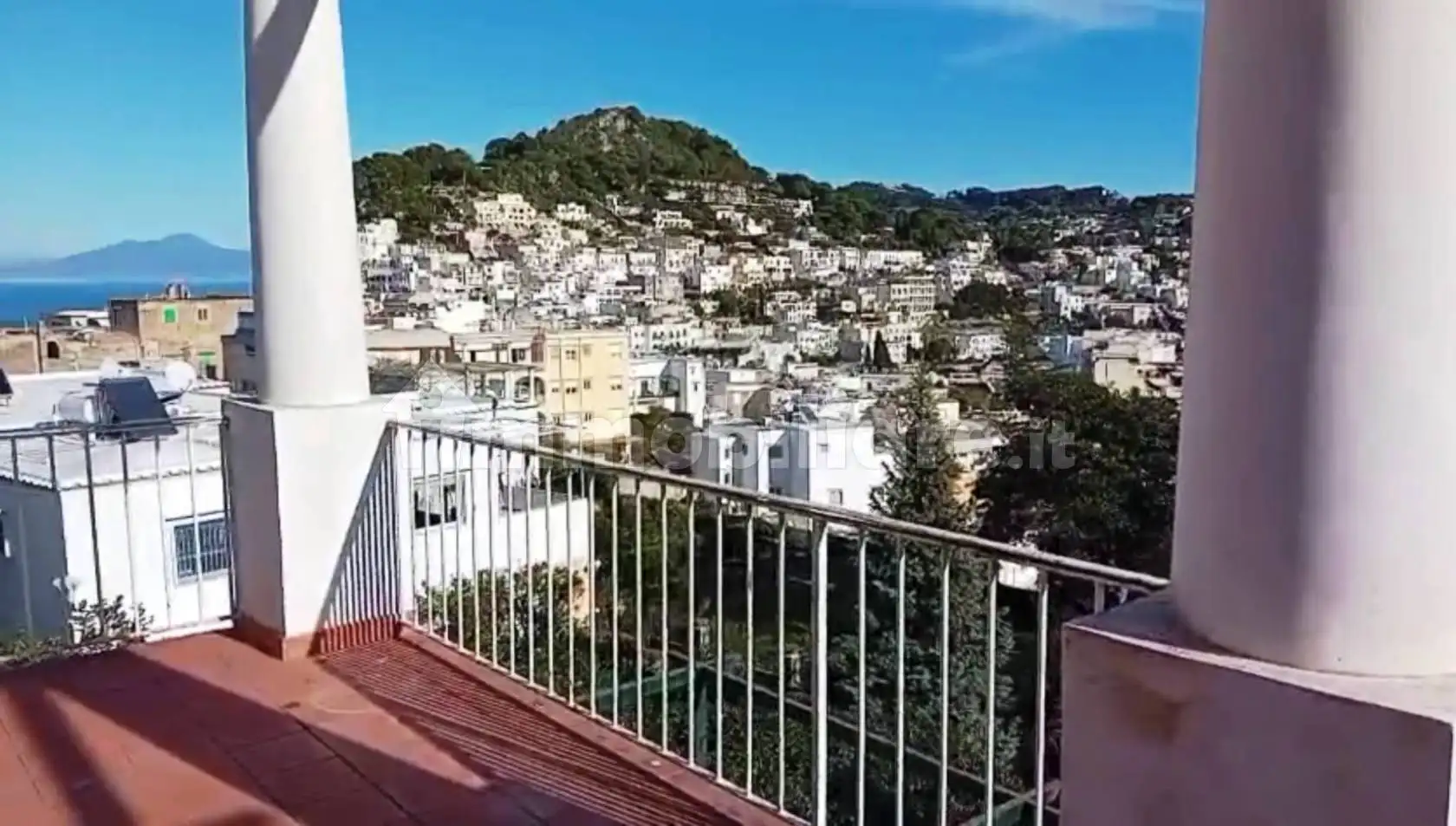 Appartamento in affitto a Capri