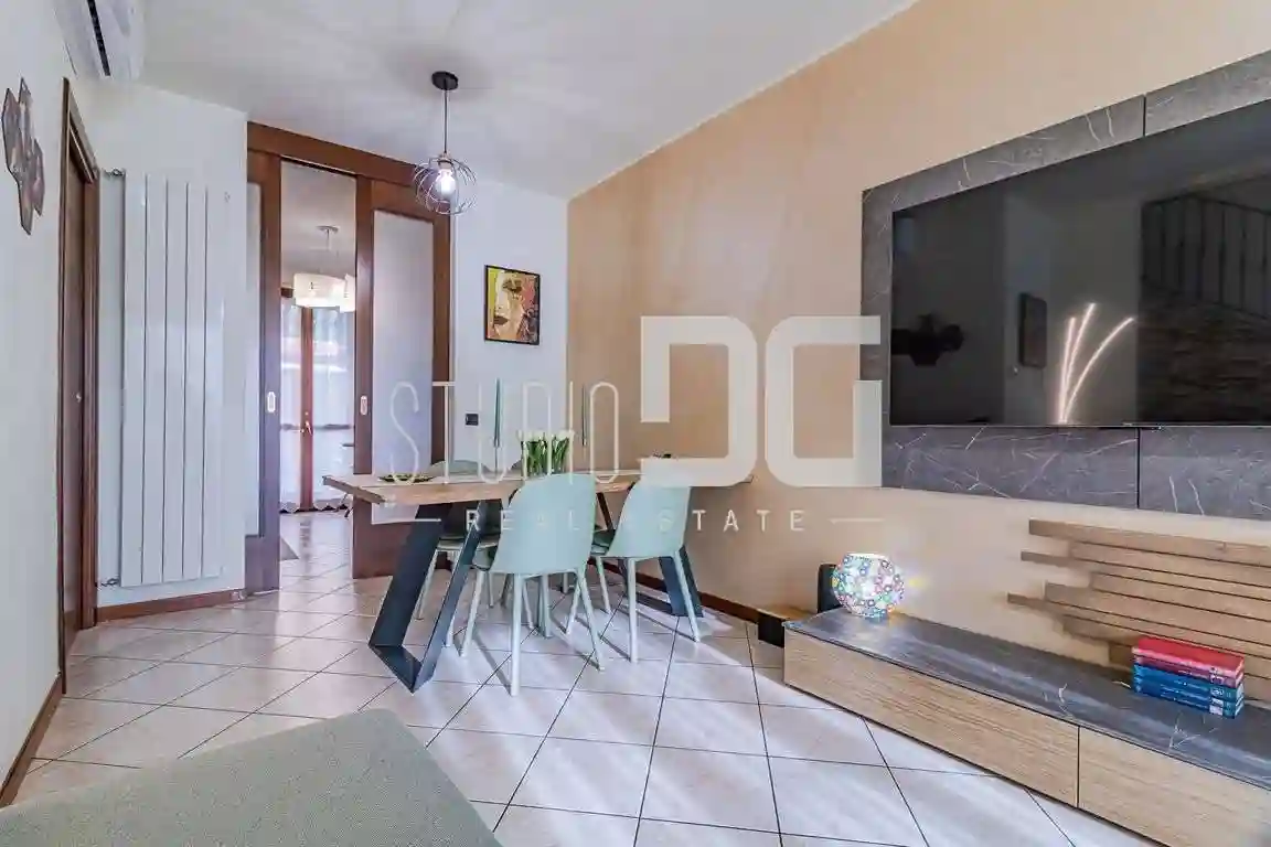 Villetta a schiera - foto 2