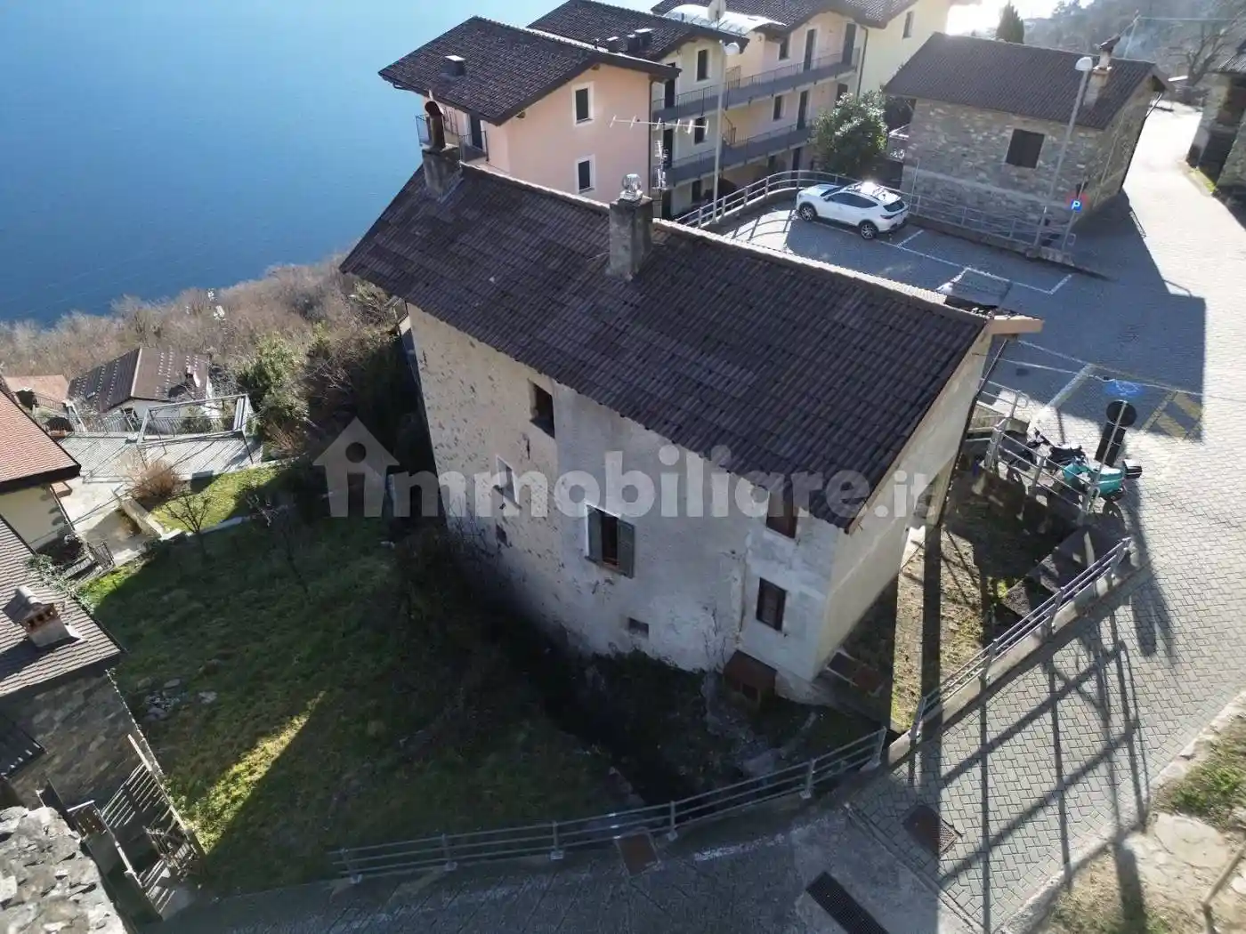 Rustico - Casale in vendita a Gera Lario