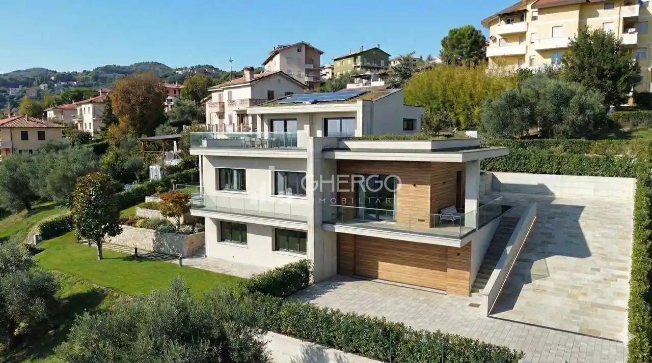 Villa in vendita a Castelfidardo