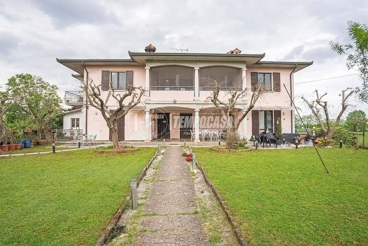 Villa in vendita a Montichiari