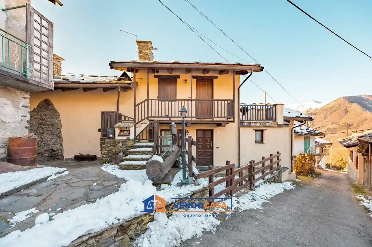 Palazzo - Edificio in vendita a Villar Perosa