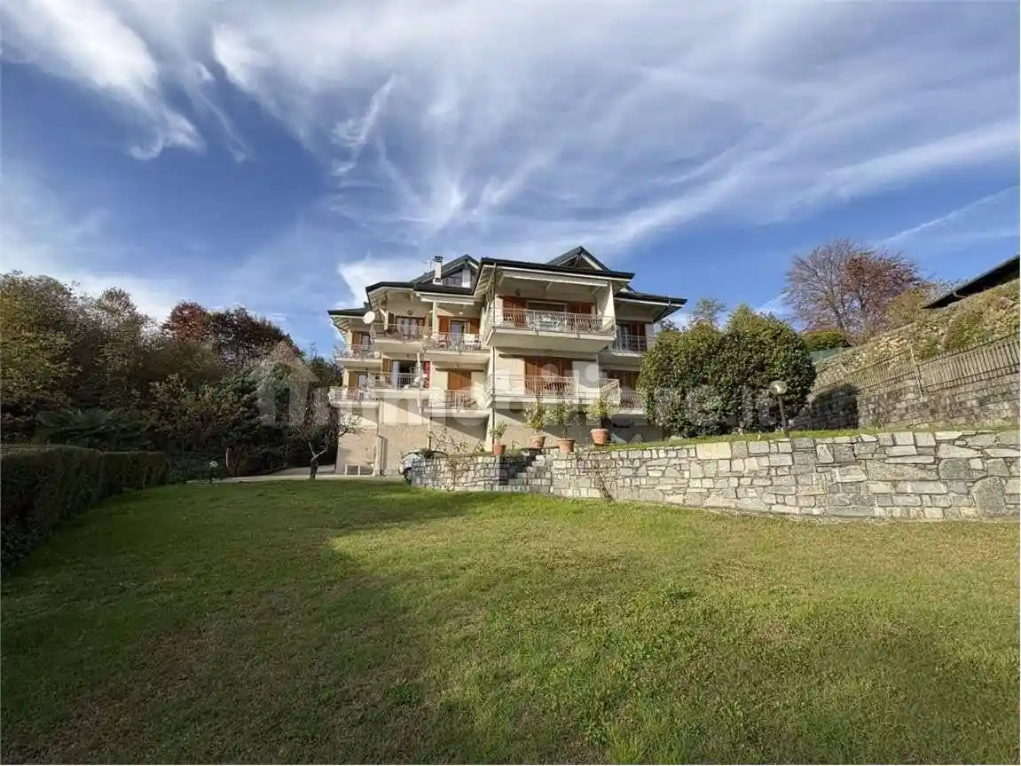 Appartamento in vendita a Arizzano