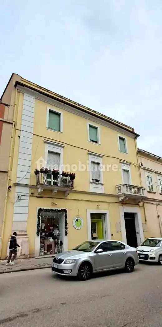 Quadrilocale via Gaetano Rummo 11, Centro Storico, Benevento - foto 2