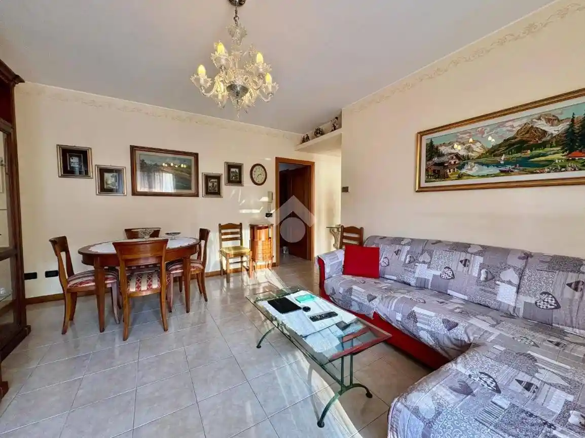 Appartamento in vendita a Leffe