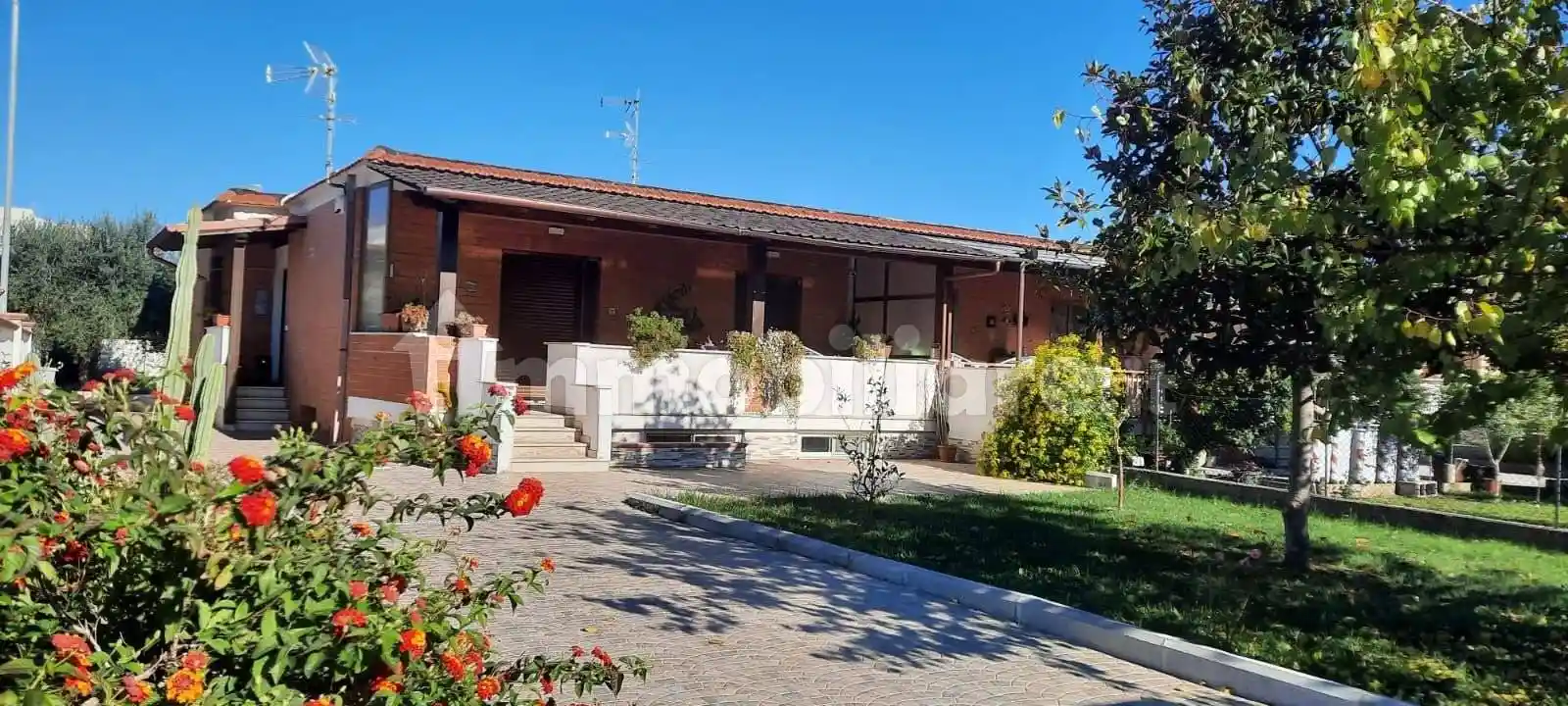 Villa in vendita a Latina