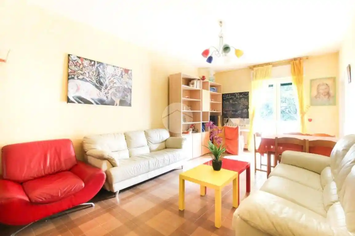 Trilocale via giulio cesare 6, Centro, Alba Adriatica - foto 4