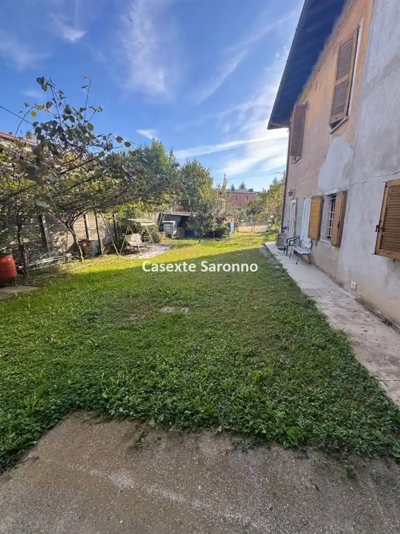 Casa indipendente in vendita a Cassano Magnago