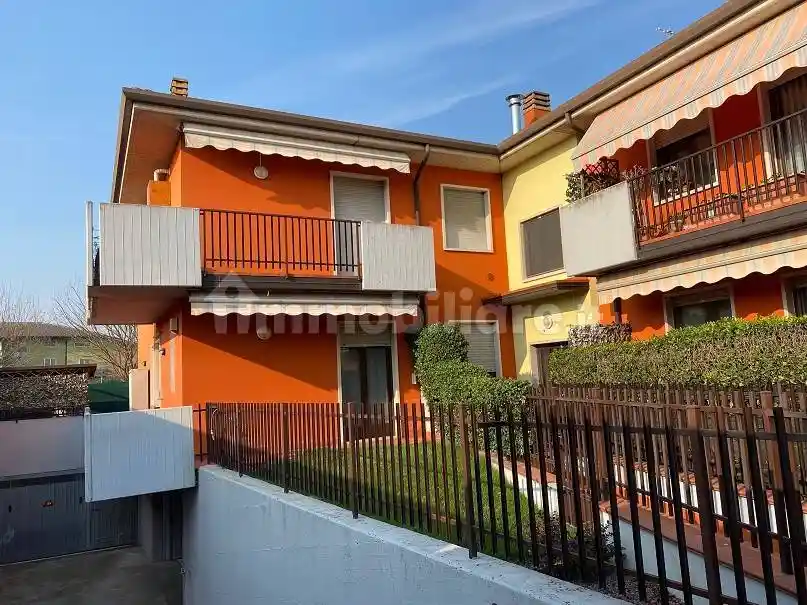 Appartamento in vendita a Castel d'Azzano