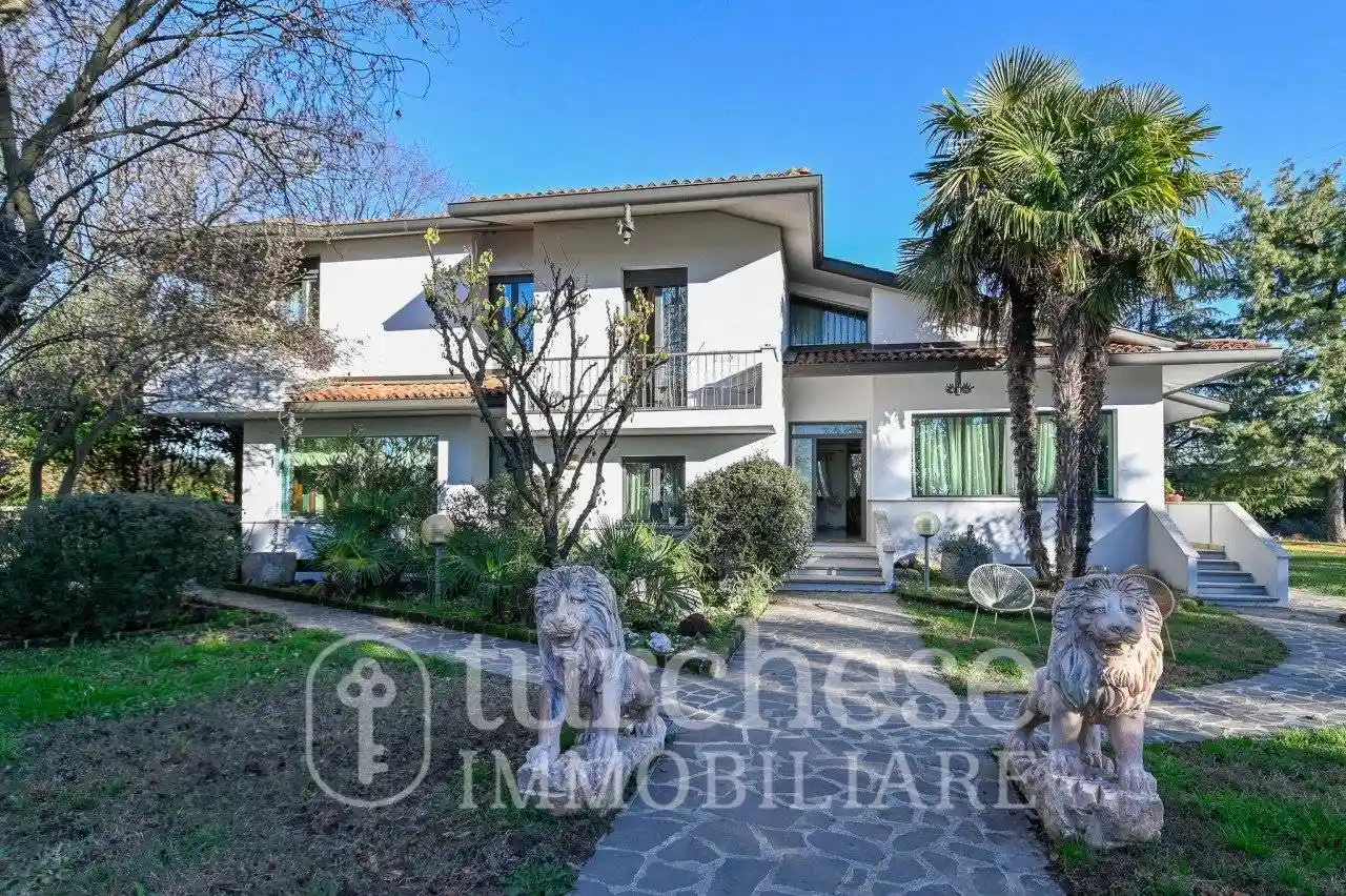 Villa in vendita a Treviglio