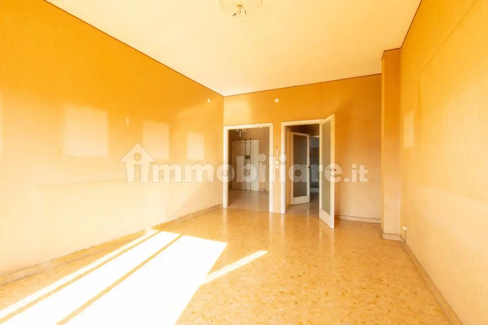 Appartamento in vendita a Vercelli