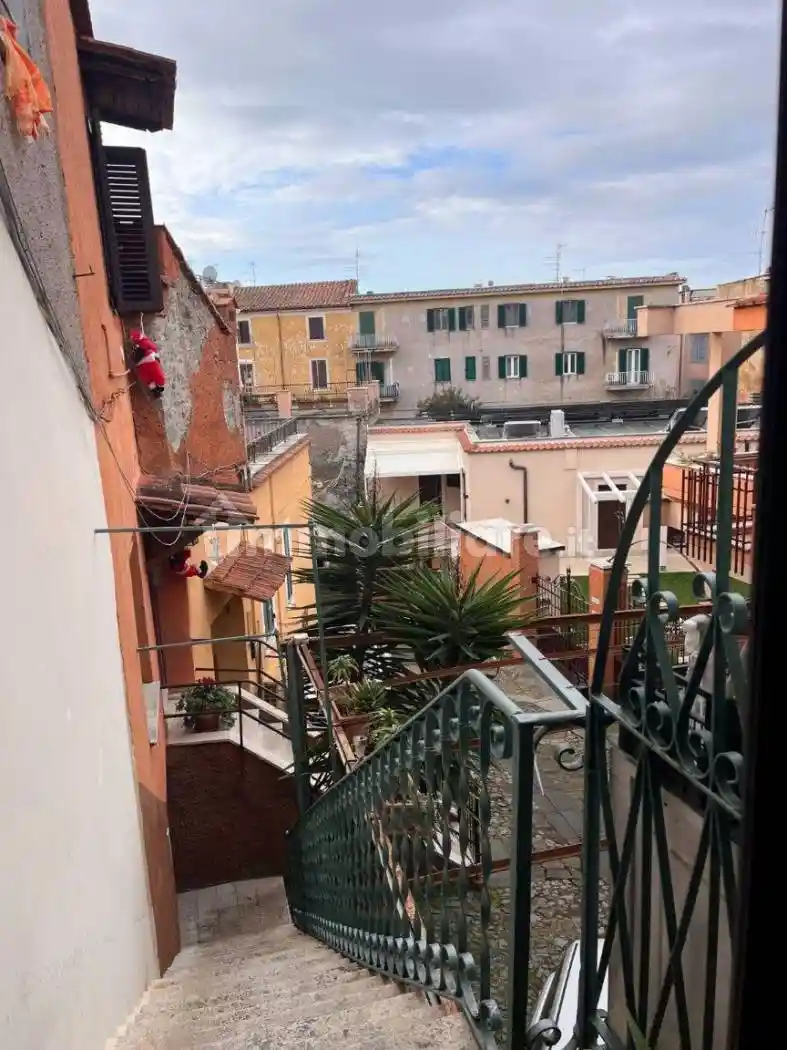 Appartamento in vendita a Genzano di Roma