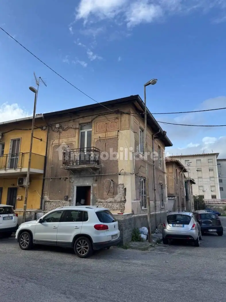 Casa indipendente in vendita a Villa San Giovanni