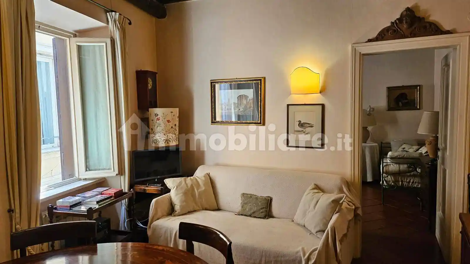 Bilocale vicolo delle Grotte 37, Campo de' Fiori, Roma - foto 3