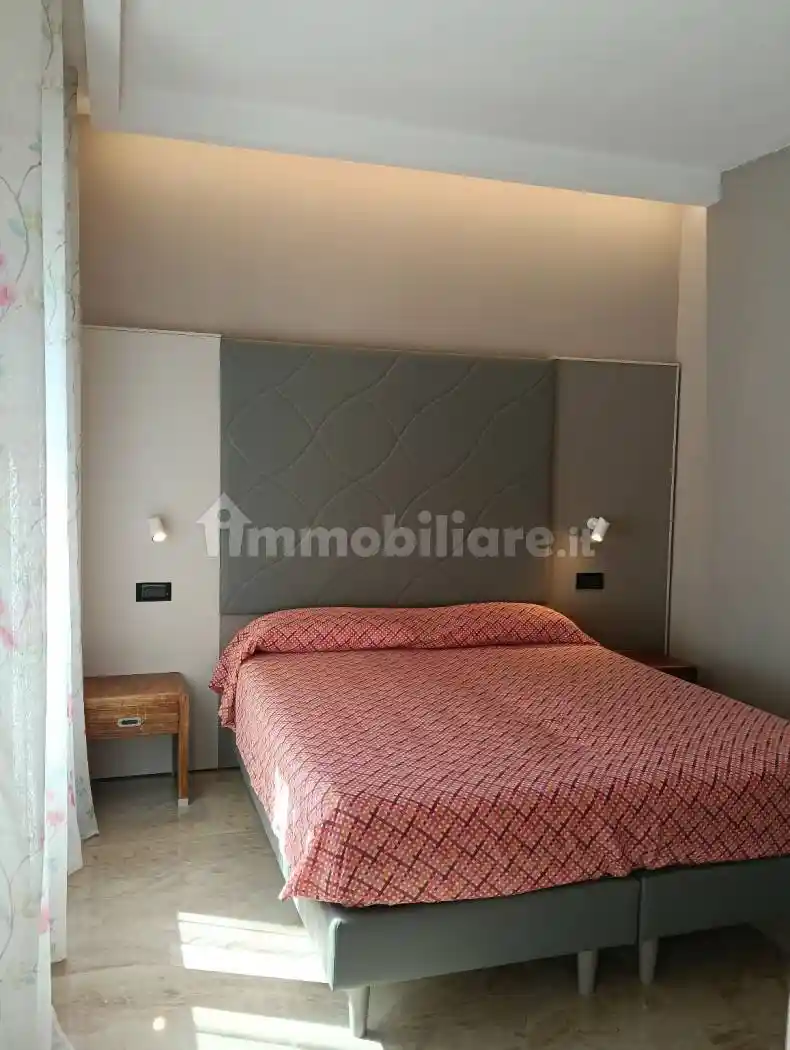 Trilocale via Ugo Foscolo 20, Via Venezia - Lungofiume Paolucci, Pescara - foto 4