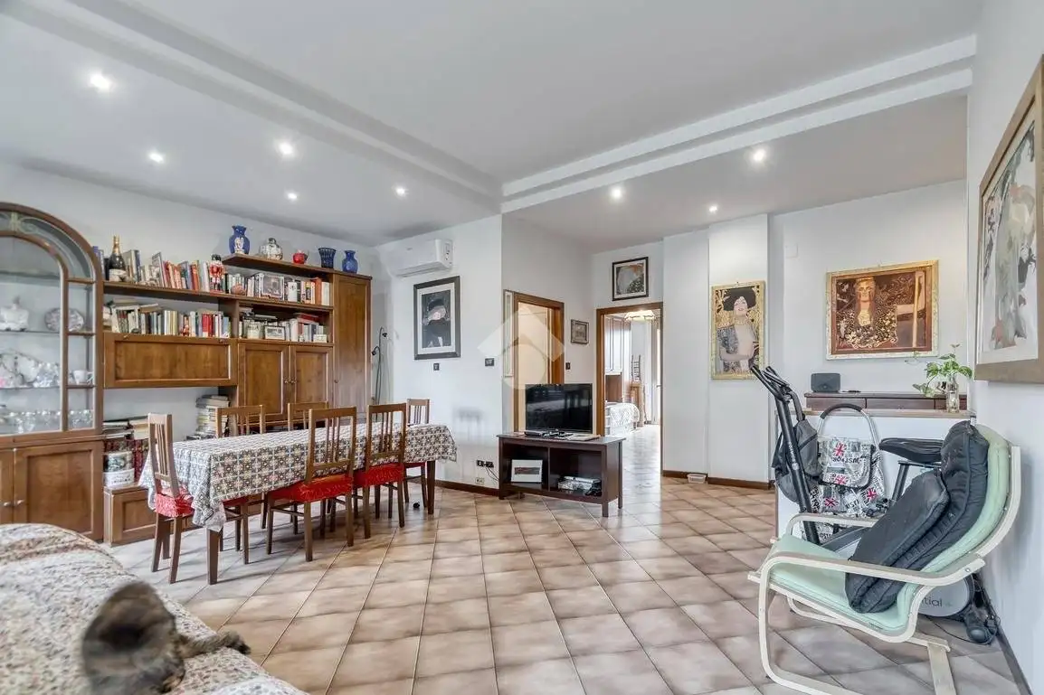 Appartamento in vendita a Bologna