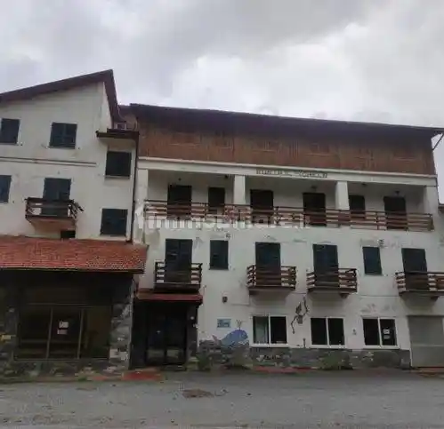 Palazzo - Edificio in vendita a Sassello