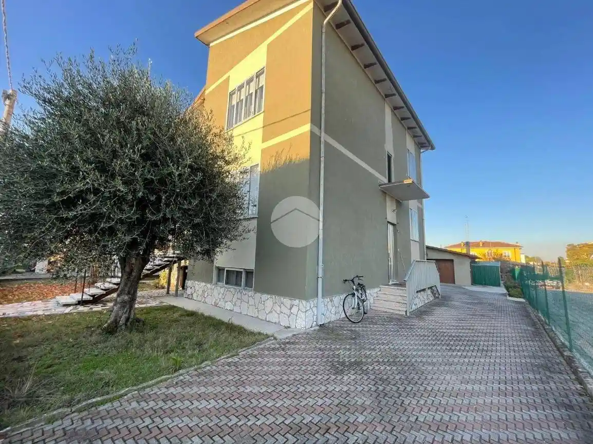 Villa in vendita a San Giorgio Bigarello