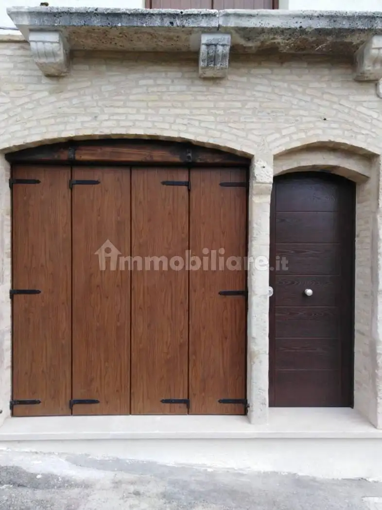 Casa indipendente in vendita a Avezzano