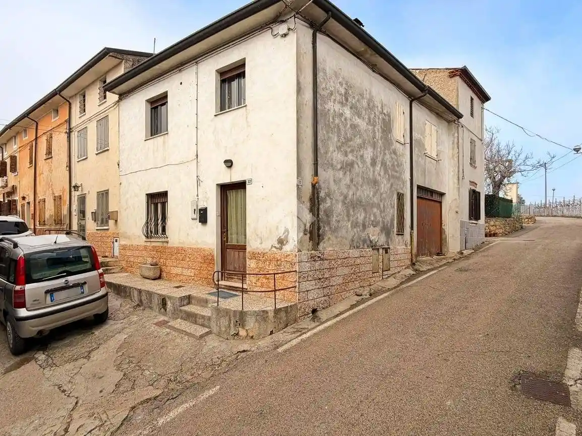Casa indipendente in vendita a Colognola Ai Colli