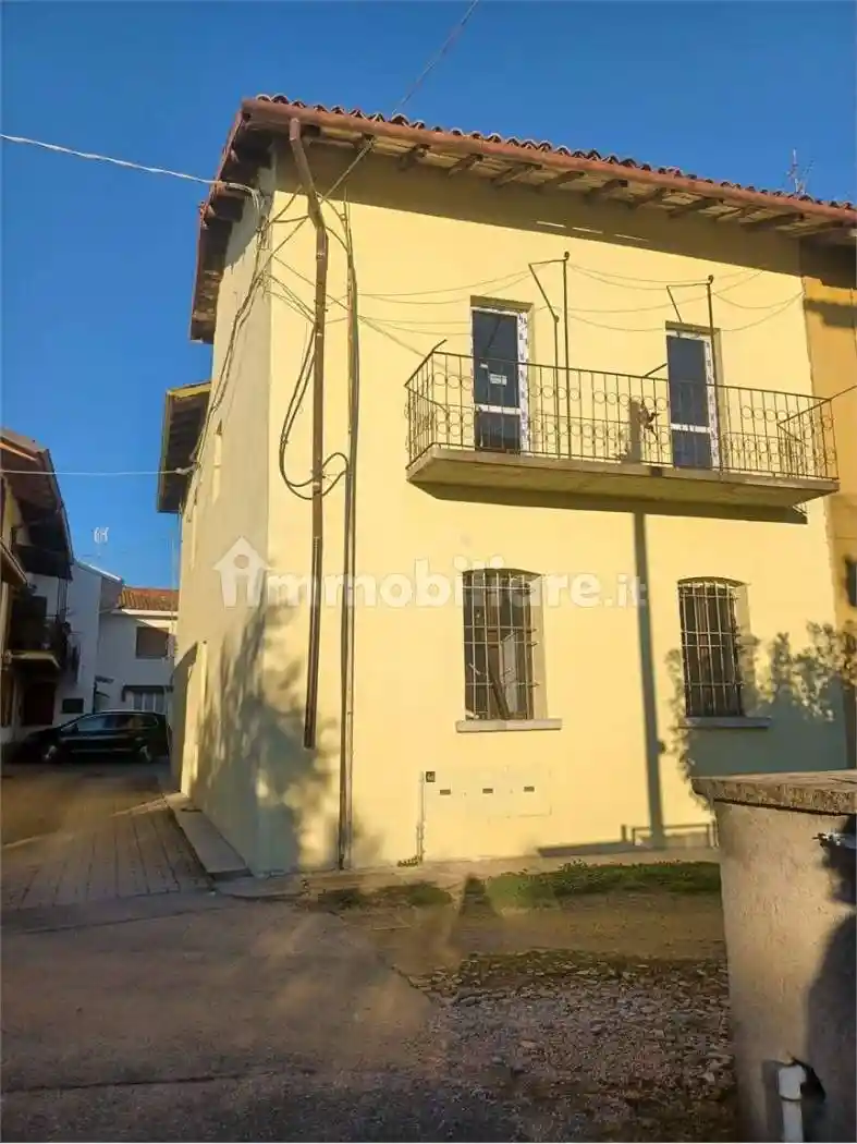 Palazzo - Edificio in vendita a Merate