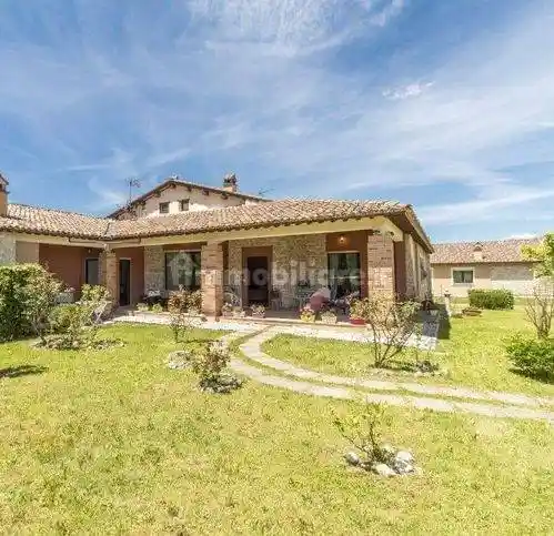 Villa in vendita a Rieti