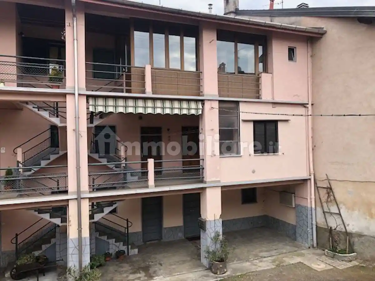 Casa indipendente in vendita a Malnate