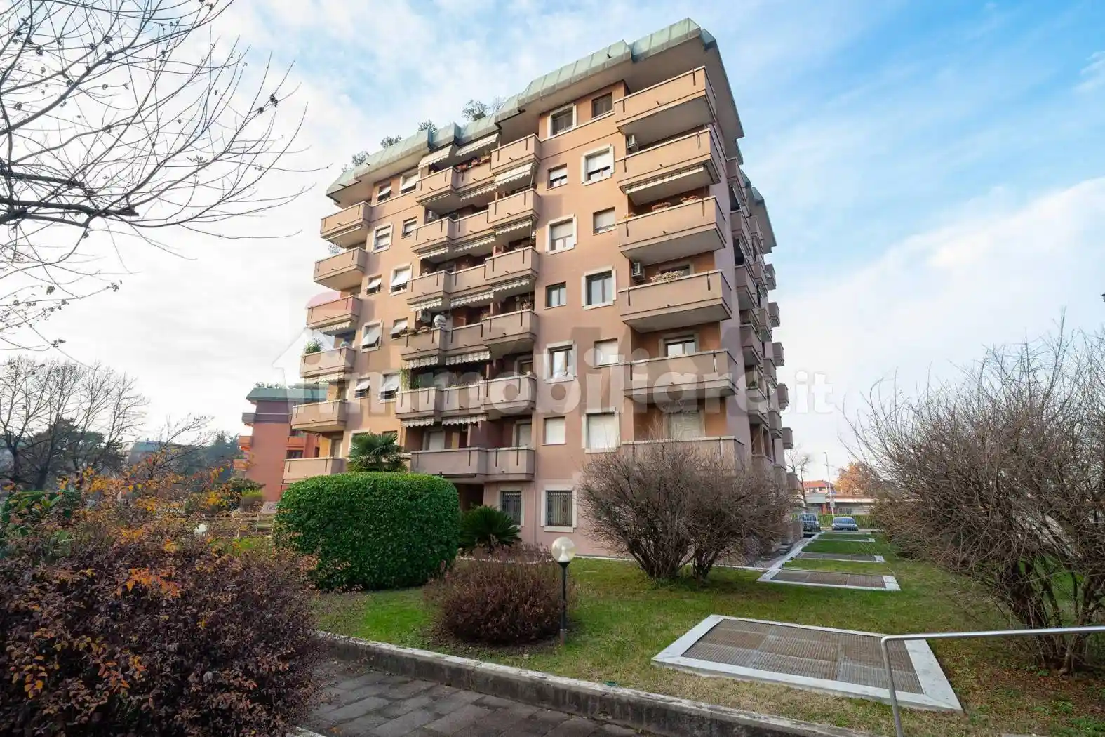 Appartamento in vendita a Rho