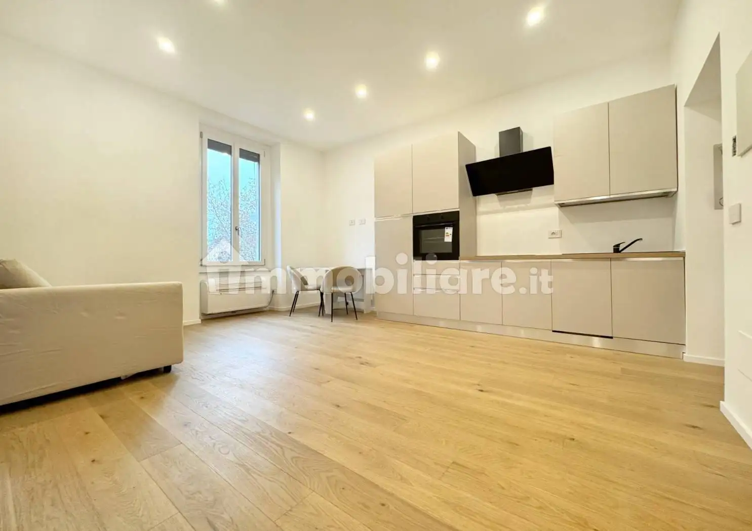 Appartamento in vendita a Milan