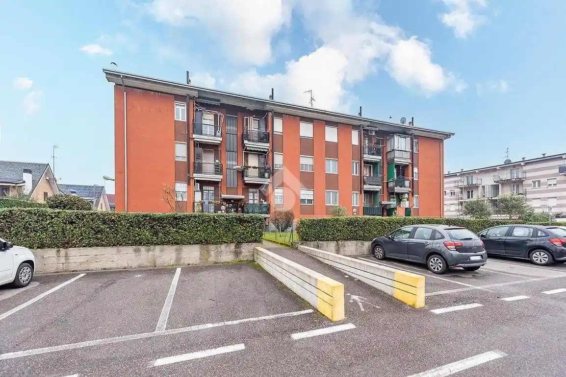 Appartamento in vendita a Lainate