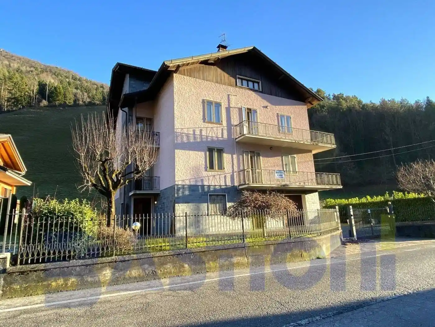 Villa in vendita a Piario