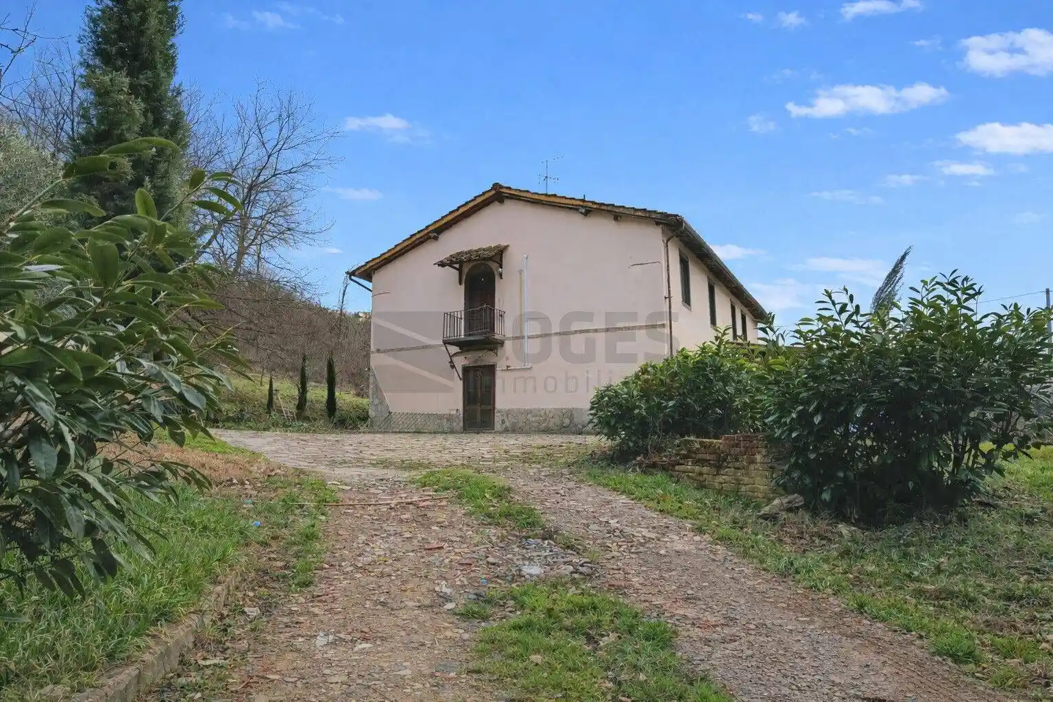 Palazzo - Edificio in vendita a Reggello