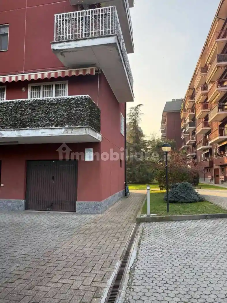 Appartamento in affitto a Assago