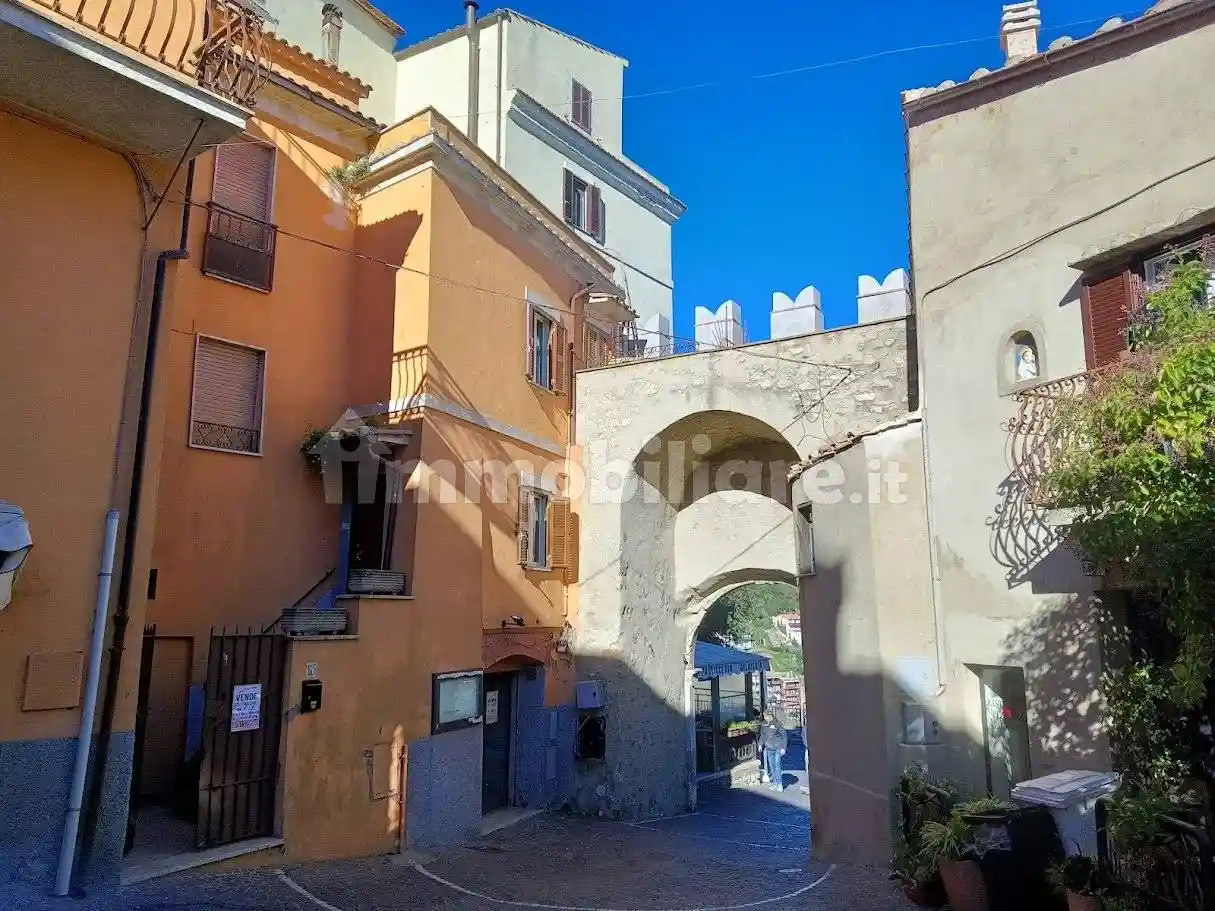 Appartamento in vendita a Sant'Oreste