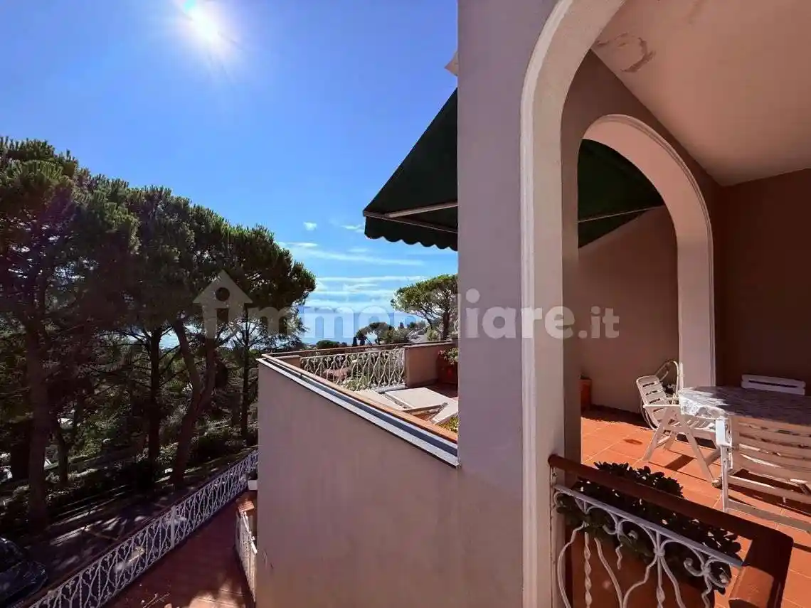 Appartamento in vendita a Rapallo