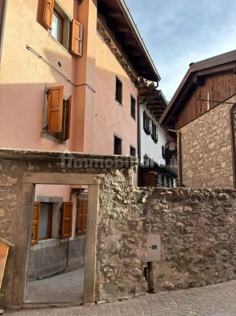 Appartamento in vendita a Sutrio