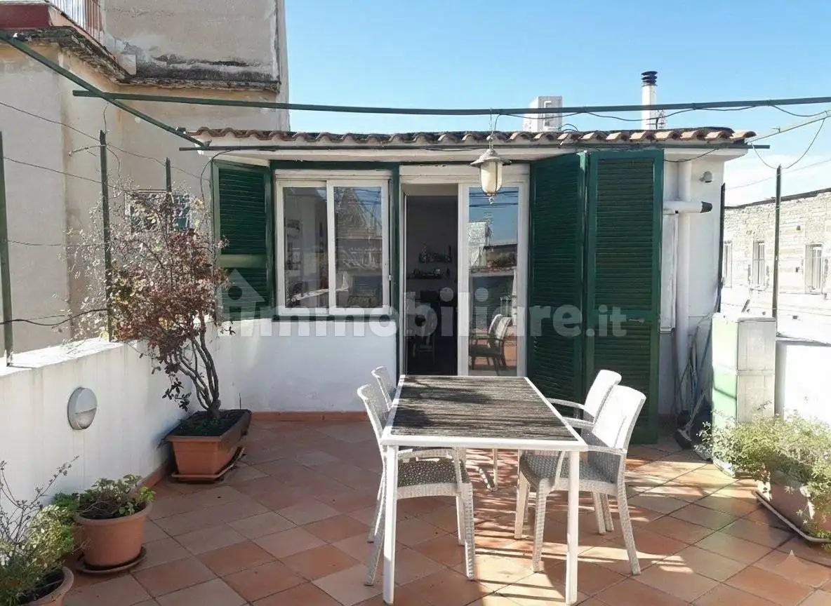 Appartamento in vendita a Napoli
