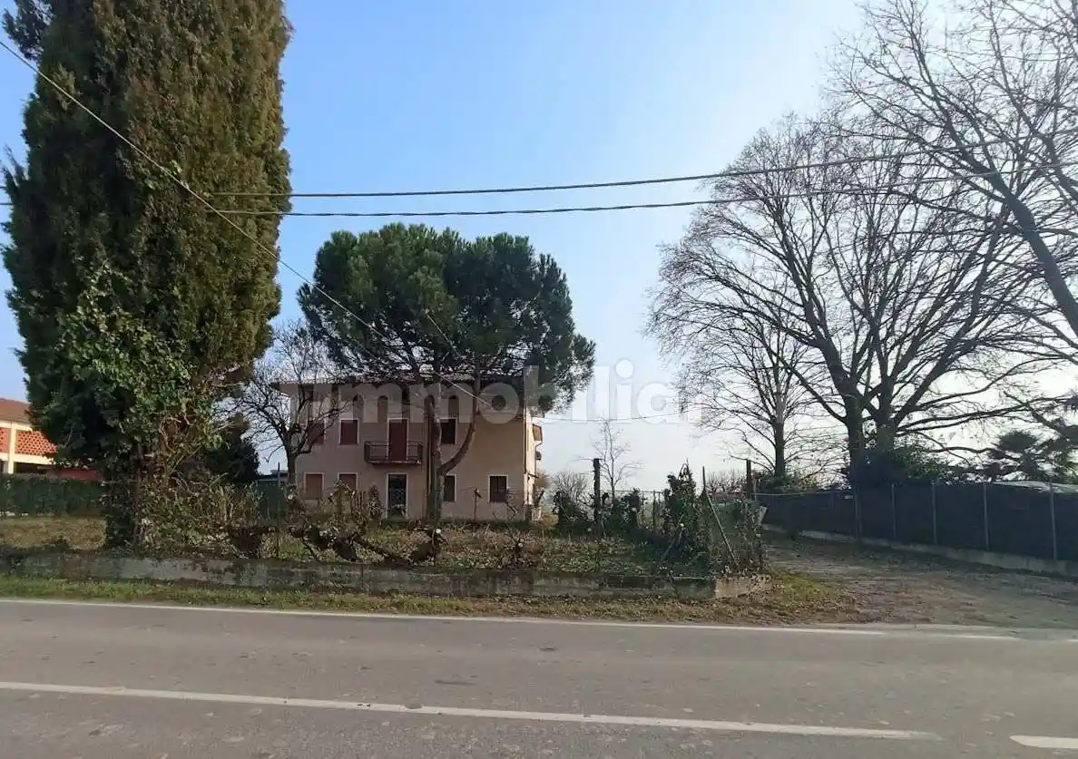 Rustico - Casale in vendita a Vicenza