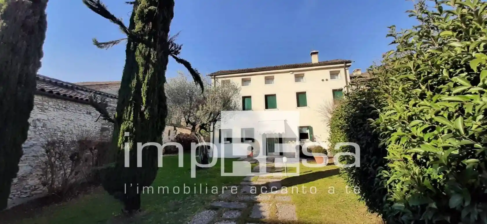 Villa in vendita a Cavaso del Tomba