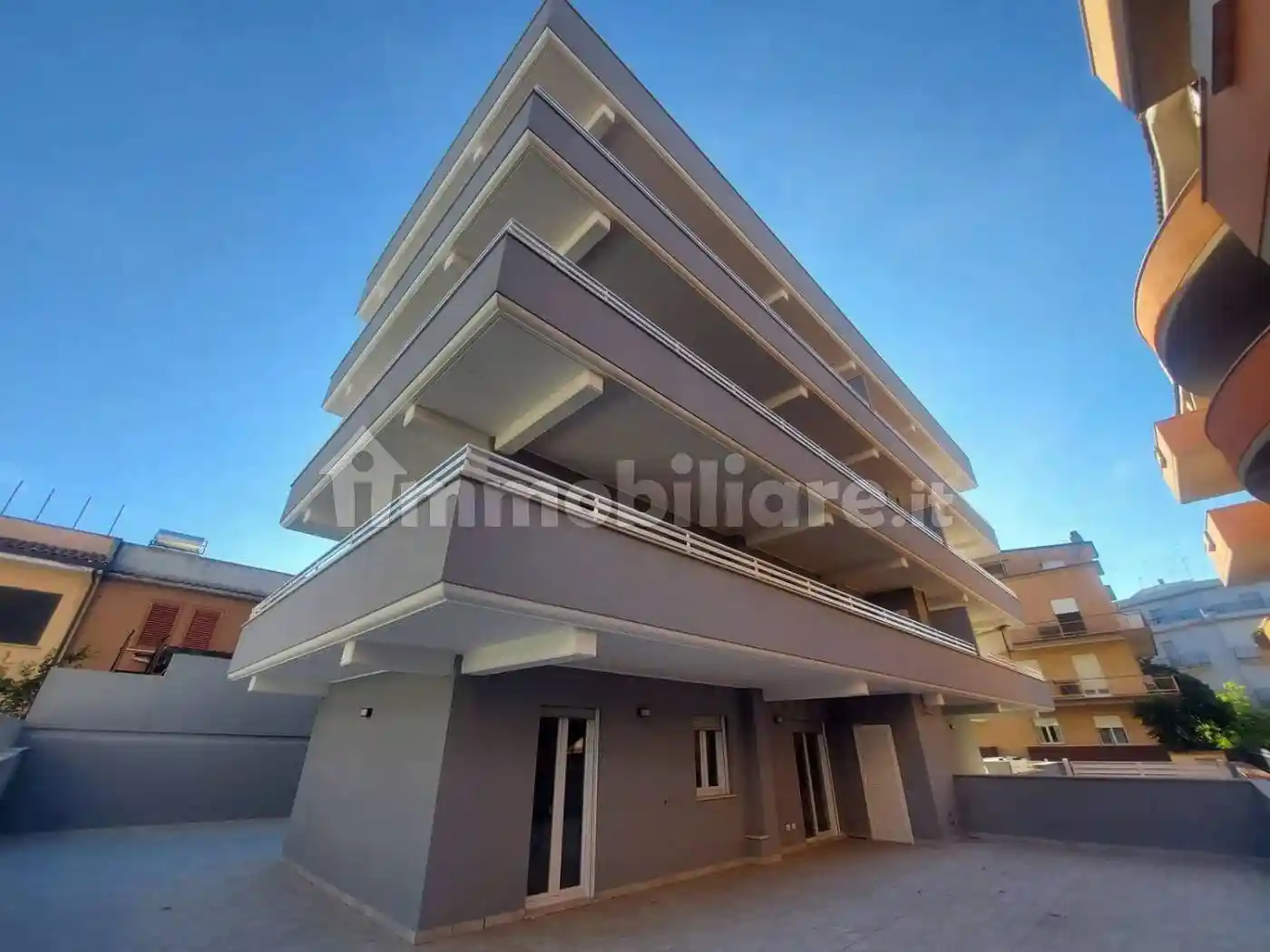 Appartamento in vendita a Ladispoli