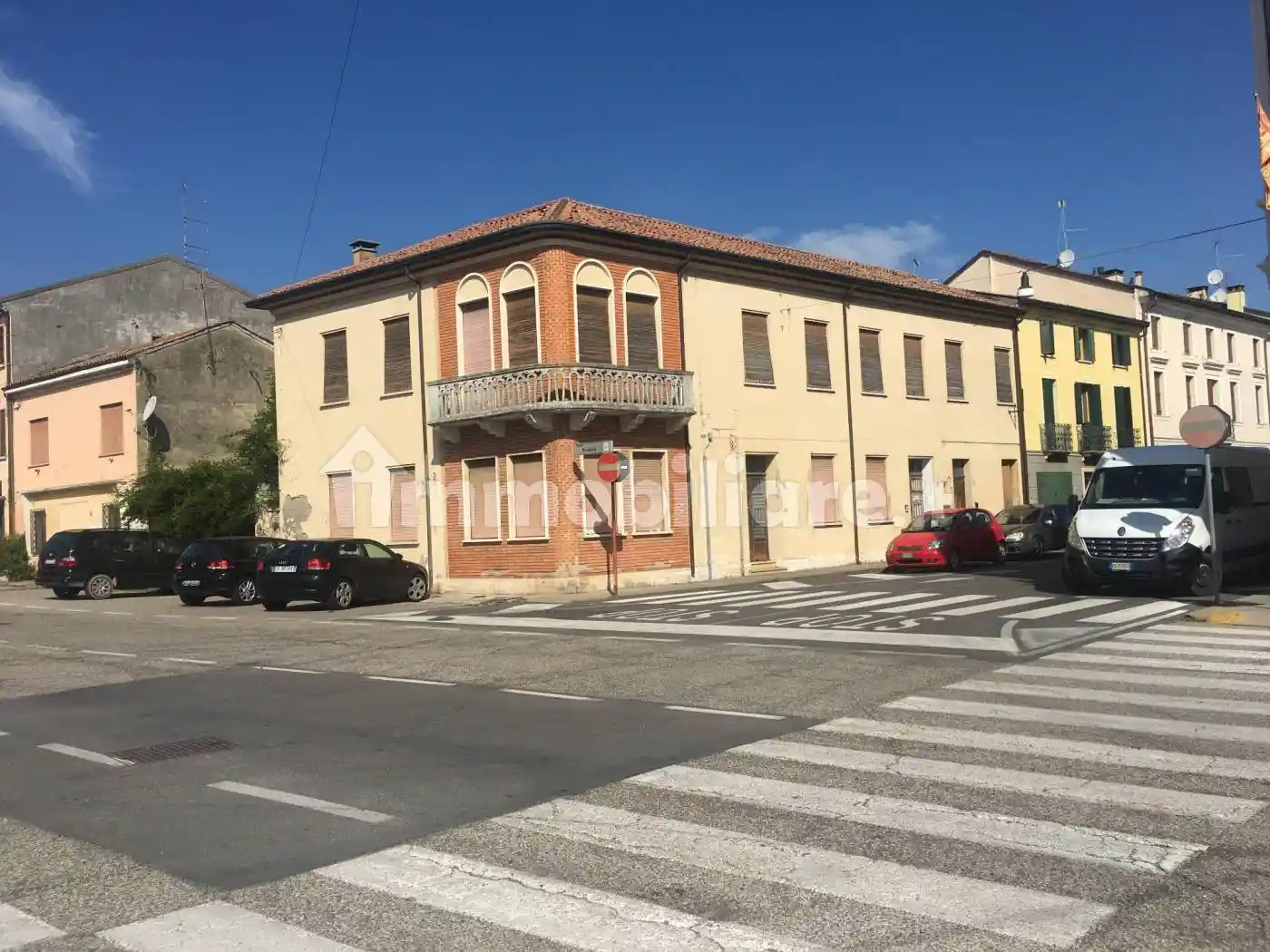 Palazzo - Edificio in vendita a Badia Polesine
