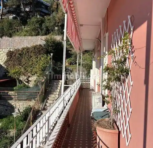 Appartamento in vendita a Lerici