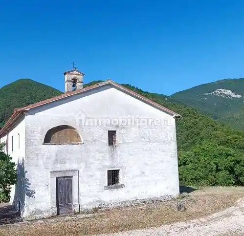 Rustico - Casale in vendita a Fossombrone
