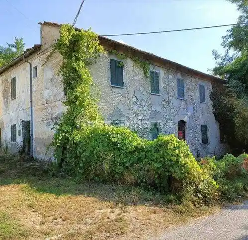 Rustico - Casale in vendita a Fermignano