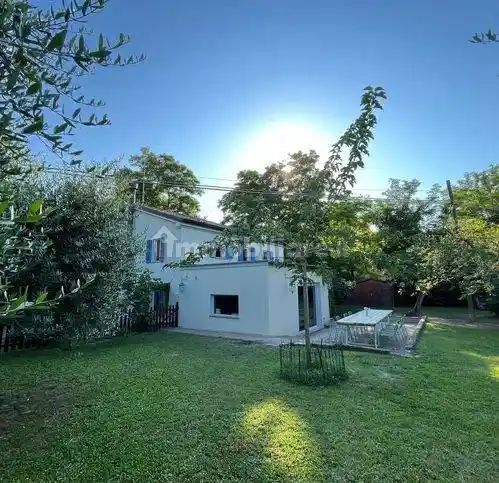 Rustico - Casale in vendita a Montefelcino