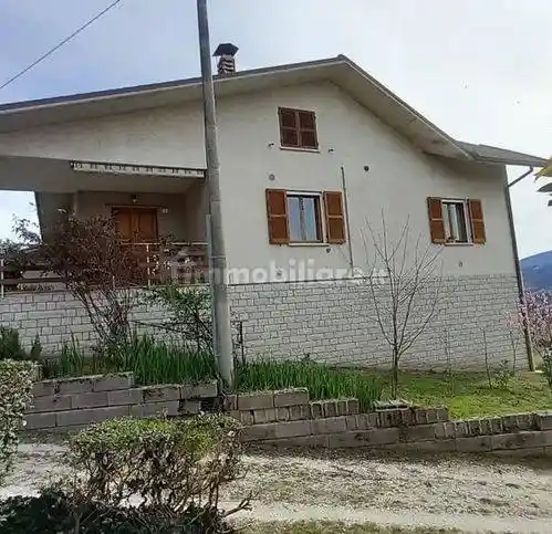Villa in vendita a Urbino