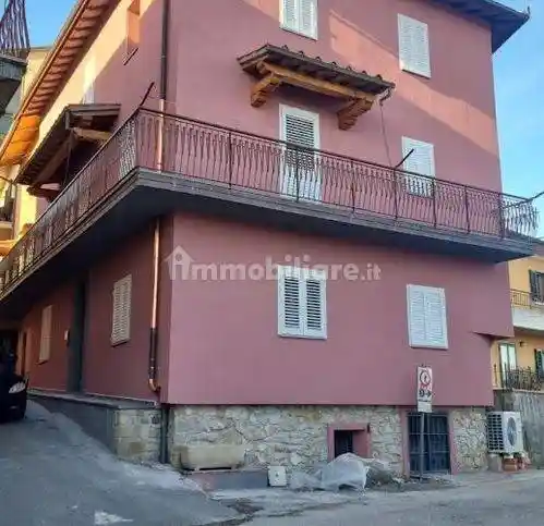 Villa in vendita a Vernio