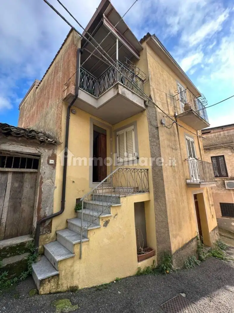 Villa in vendita a Amato