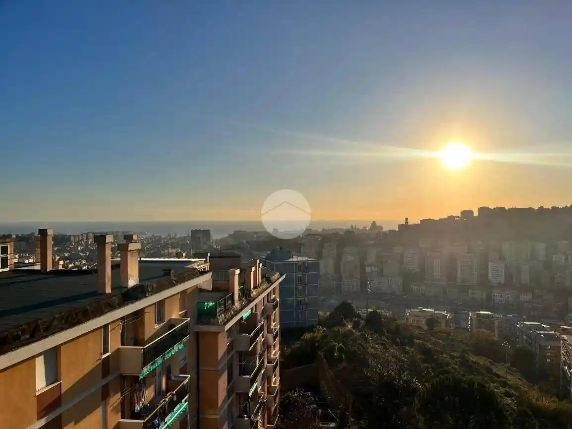 Appartamento in vendita a Genova